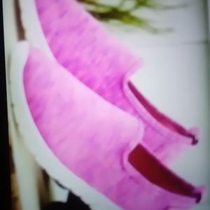 Memory foam shoes size 8 new